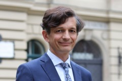 Profesor UEK